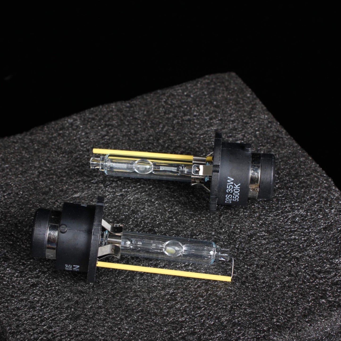 NHK D2S Bulb 35/55W (Blue Version) หลอดไฟหน้าซีนอน NHK D2S Bulb 35/55W (Blue Version)