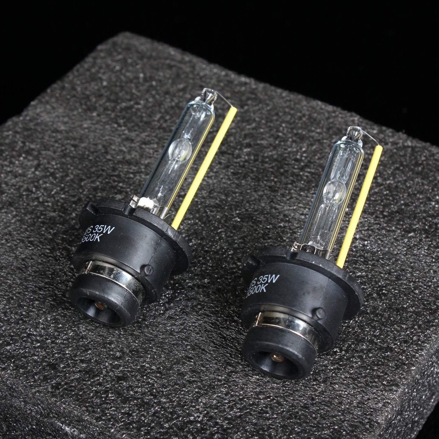 NHK D2S Bulb 35/55W (Blue Version) หลอดไฟหน้าซีนอน NHK D2S Bulb 35/55W (Blue Version)